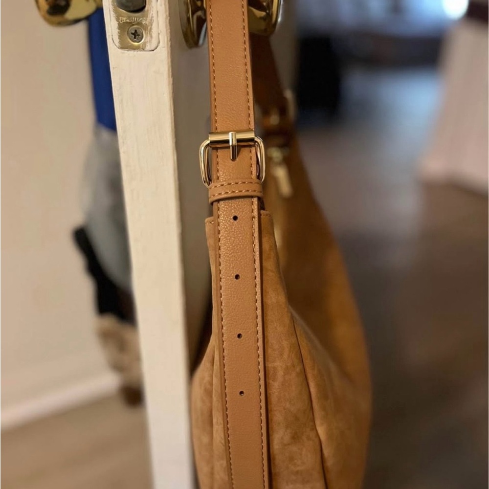 4th & Reckless UNA Faux Suede Crescent Shoulder Bag - Picture 3 of 7